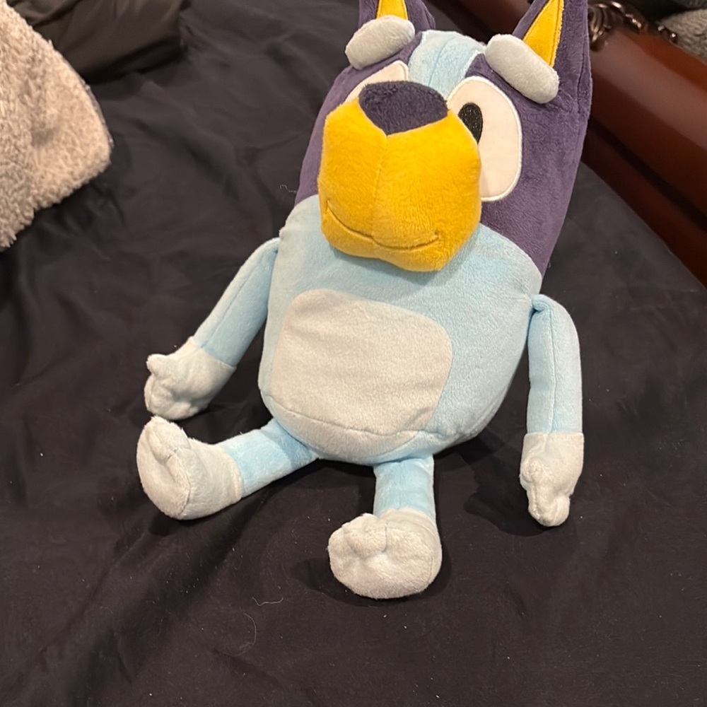 Talking bluey 12 inches